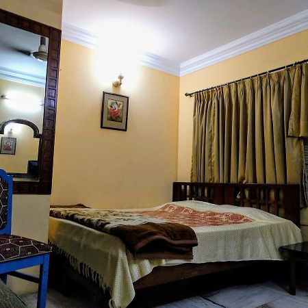 Ashray Guesthouse Kolkata Exterior photo
