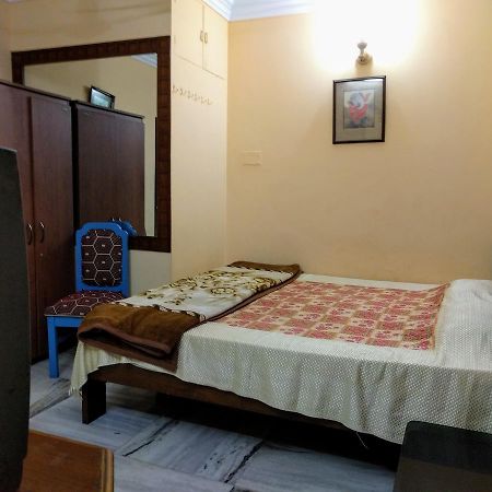 Ashray Guesthouse Kolkata Exterior photo