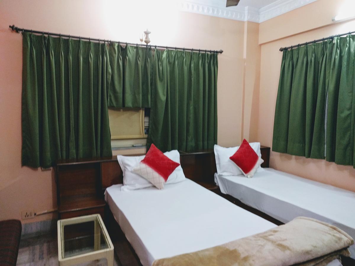 Ashray Guesthouse Kolkata Exterior photo