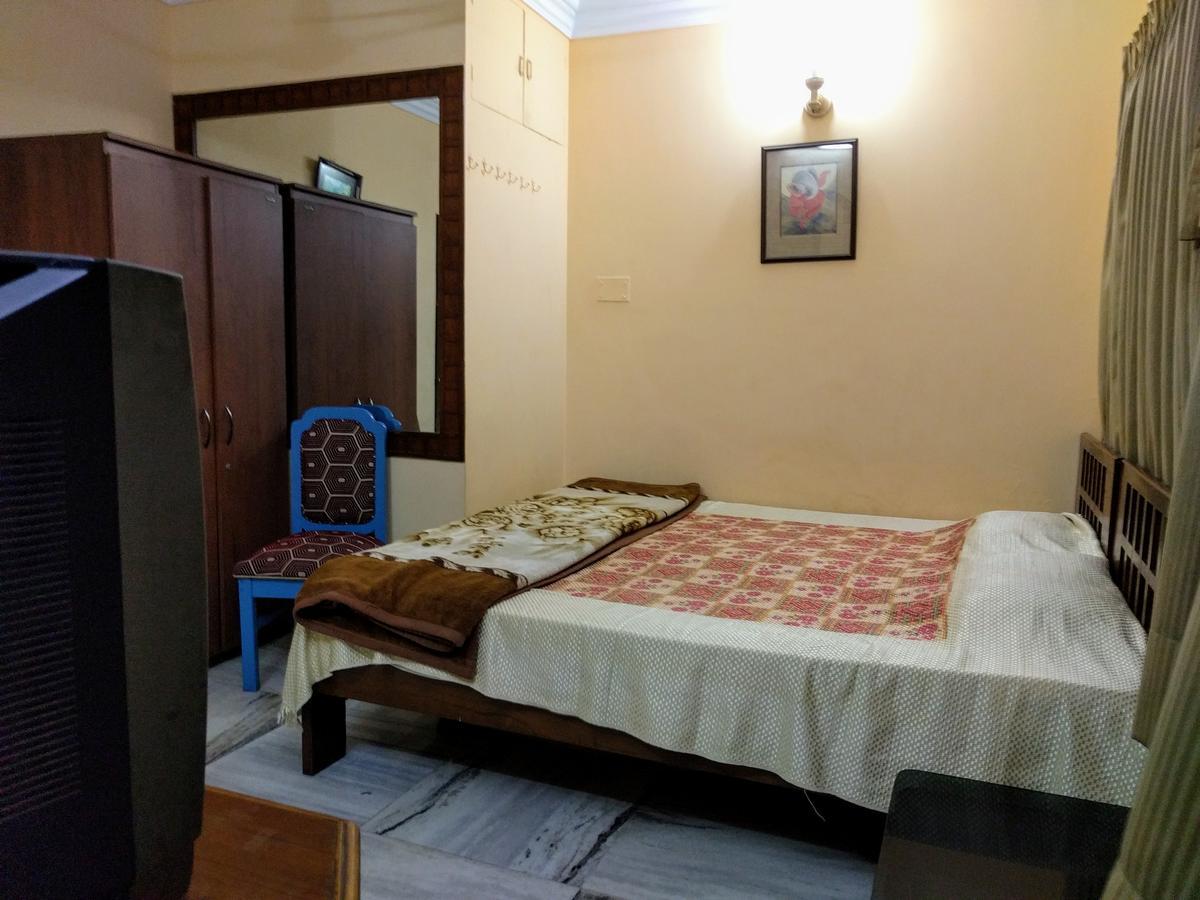 Ashray Guesthouse Kolkata Exterior photo